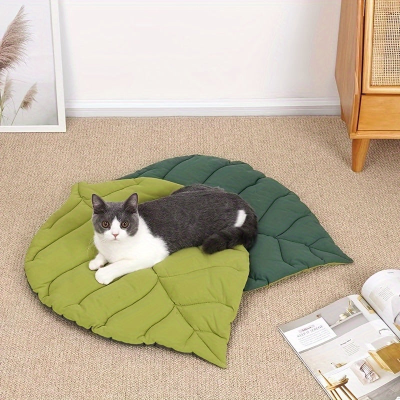 1 Soft Washable Leaf-Shaped Pet Mat for Cats & Dogs, Non-Slip Bite-Resistant Polyester Bed with Removable Cover, Geometric Design Rectangular Sleeping Mat for Comfort and Durability, Sleeping Pad