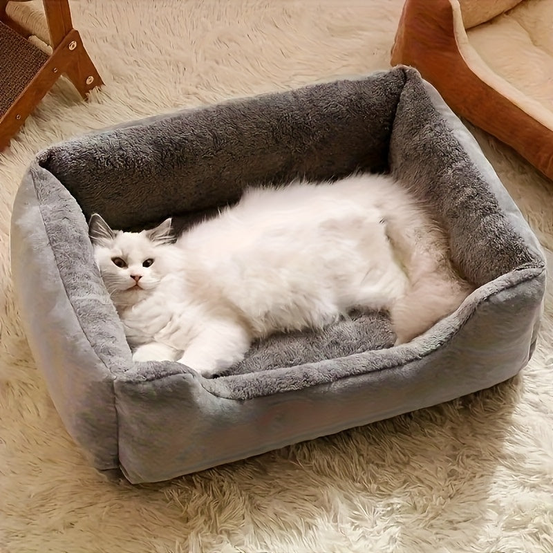 Plush Square Pet Bed - Beige/Brown/, Soft Fluffy Cushioned Mattress-like Interior, Open Edge Design, Easy-Clean Polyester Pad - for Cats, Small Dogs, Rabbits, Guinea Pigs - Indoor/Outdoor Use in Living Room, Bedroom, Balcony - Ideal for Apartments & Homes